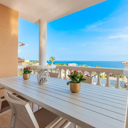 Villa Luxury Facing The Sea, With Swimming Pool