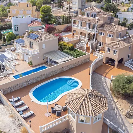 Luxury Facing The Sea, With Swimming Pool *