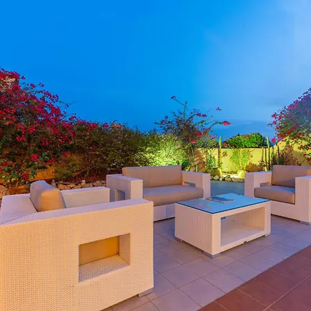 Luxury Facing The Sea, With Swimming Pool Villa