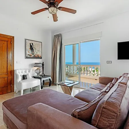 Villa Luxury Facing The Sea, With Swimming Pool *