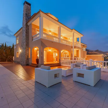 Villa Luxury Facing The Sea, With Swimming Pool *